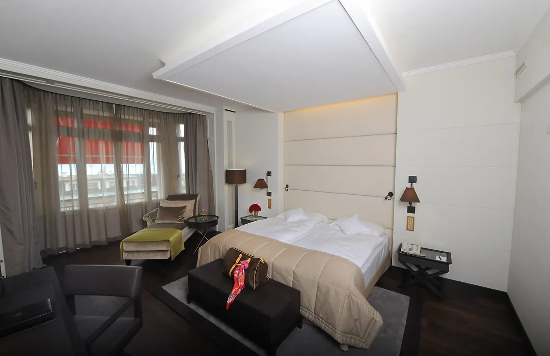 Lausanne Palace-1